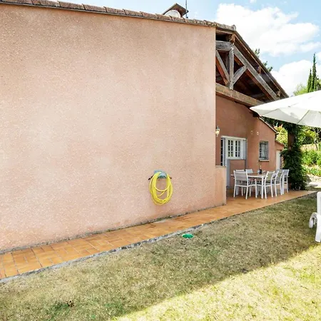 Holiday home Awesome In With Outdoor Swimming Pool